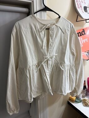 OLIVE Women's Cream Tie-Front Peplum Blouse